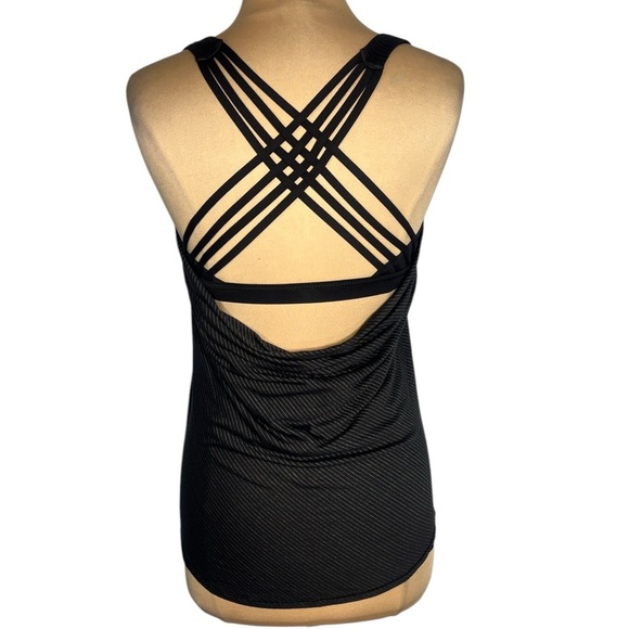 Lululemon Wild Tank size 4
Heathered Black / Black W1I90S - Picture 5 of 7